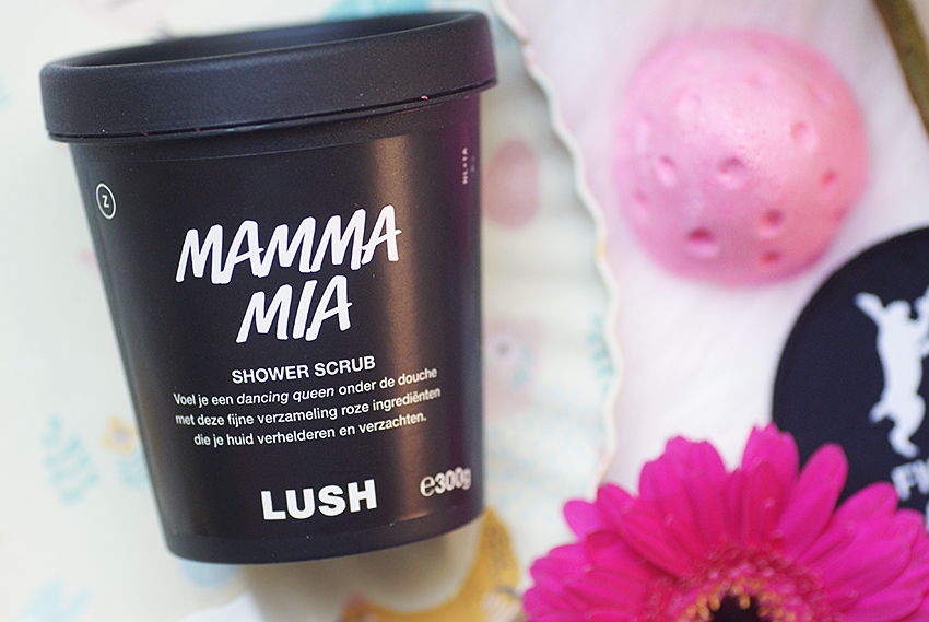 Review Lush Mamma Mia Shower Scrub Oh My