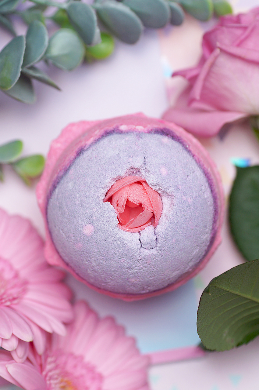 review-lush-sex-bomb-bath-bomb-oh-my-lush