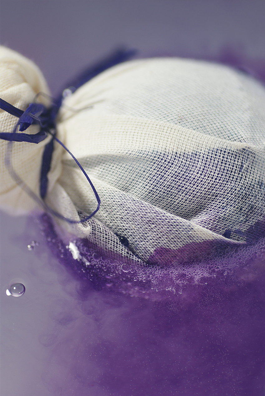 Review Lush Deep Sleep Bath Bomb Oh My