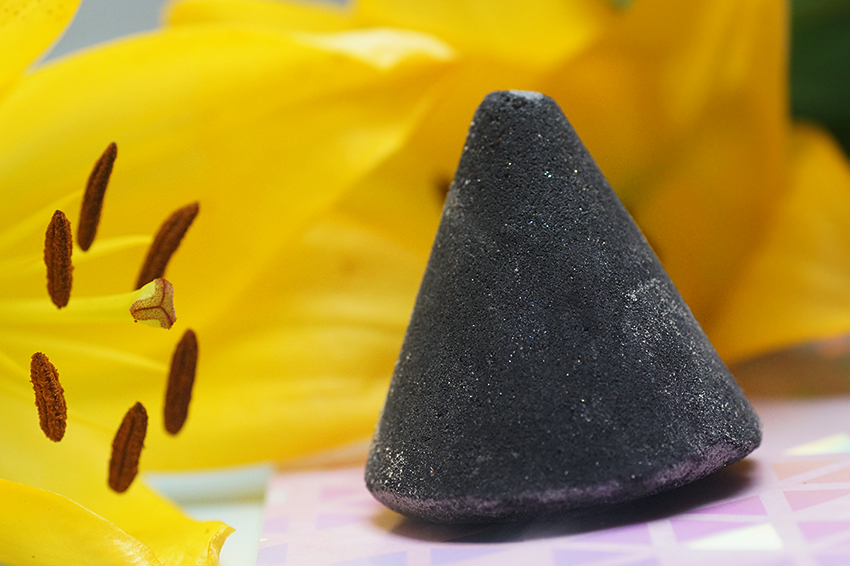 Review Lush Meditation Shower Bomb Oh My