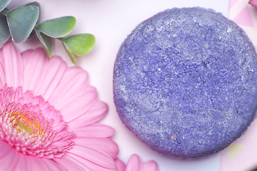 Review Lush Jumping Juniper Shampoo Bar Oh My