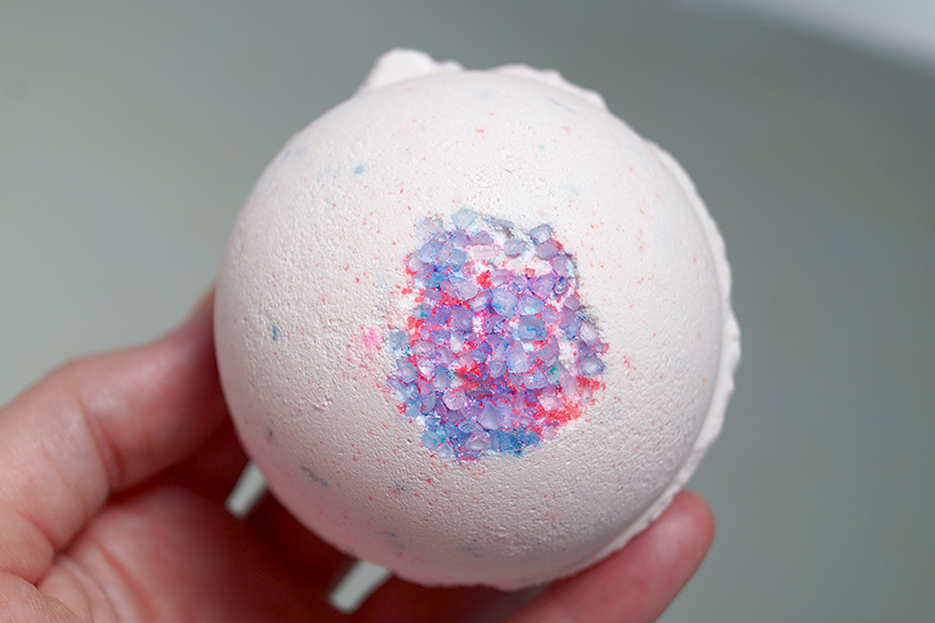 Review Lush Sakura Bath Bomb Oh My