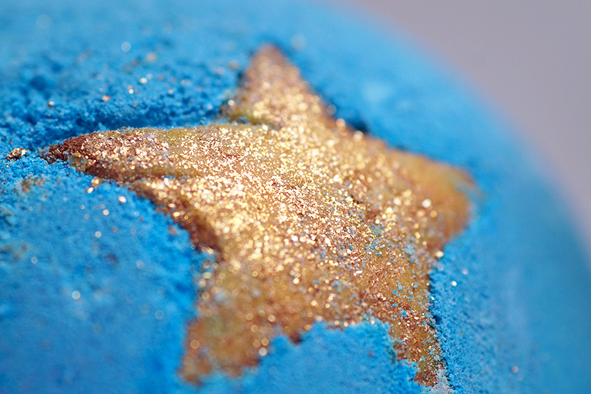 Review Lush Shoot for the Stars Bath Bomb Oh My