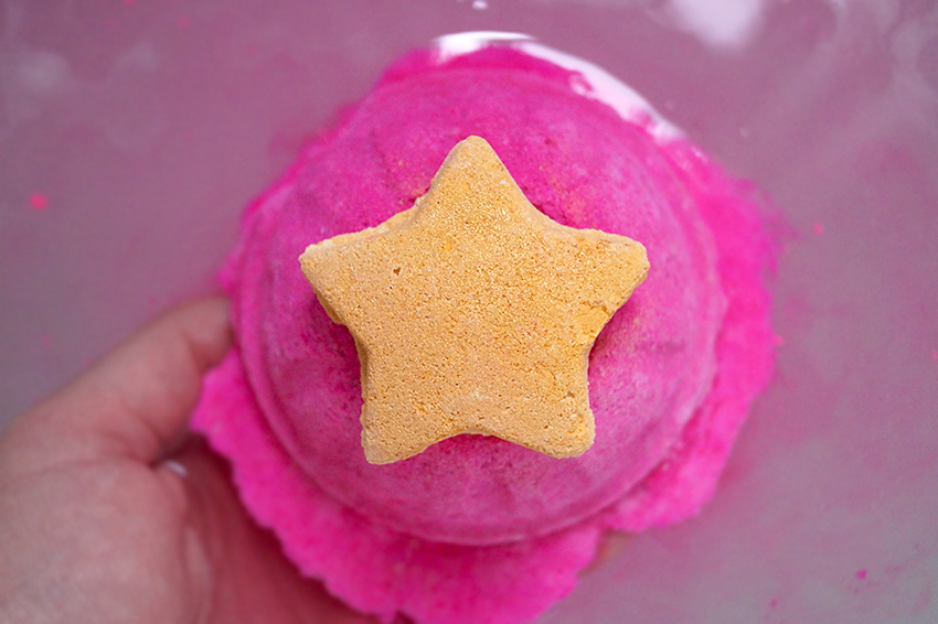 Review Lush Snow Fairy Amazeball Oh My