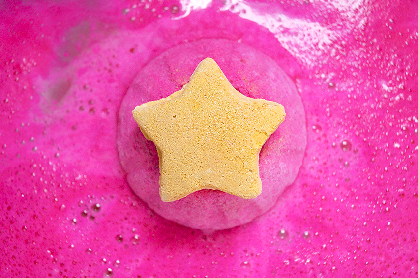 Review Lush Snow Fairy Amazeball Oh My