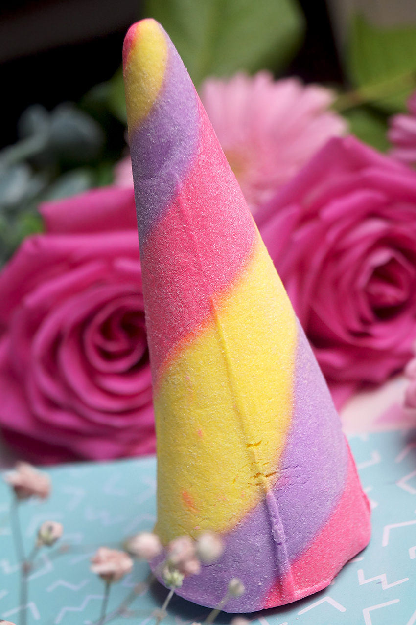 Review Lush Unicorn Horn Bubble Bar Oh My
