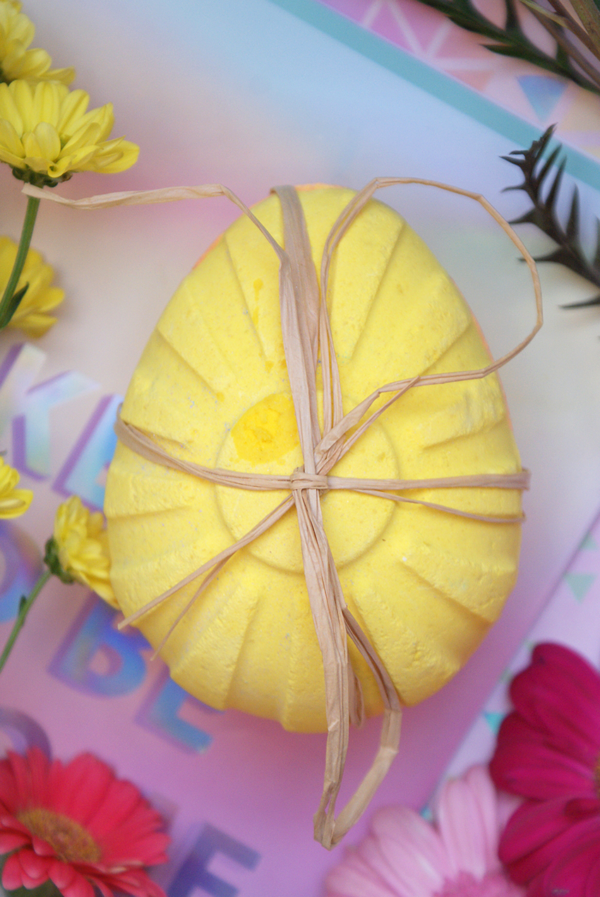 Review Lush Chick Fun Egg Oh My Lush