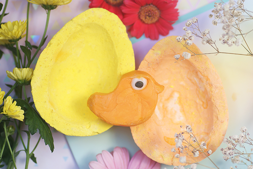 Review Lush Chick Fun Egg Oh My Lush